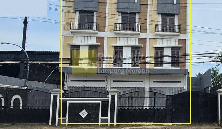 Disewakan/Dijual Ruko 3 Pintu Plong di Way Halim 1
