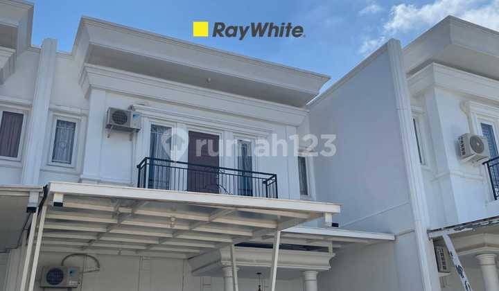 Rumah Cluster Furnished dengan Kolam Renang di Rajabasa Bandar Lampung