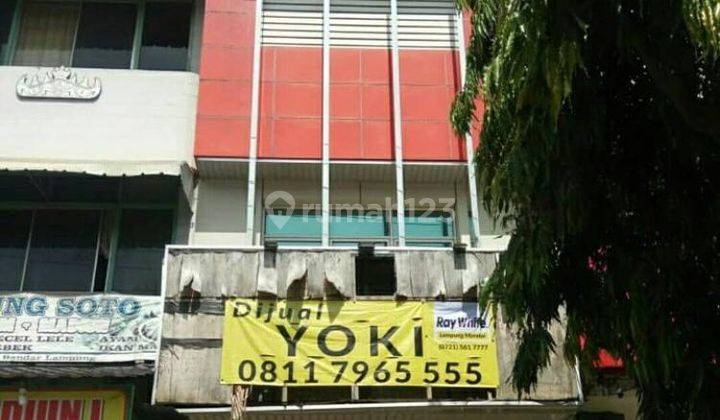 Ruko 3 Lantai dengan tanah luas dibelakang di Jalan RA Kartini Bandarlampung 2