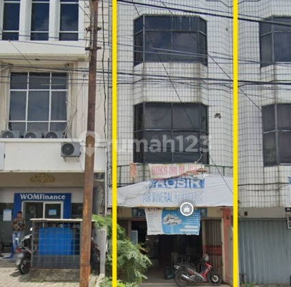 Ruko 3 lantai Jln. MH.Thamrin Gotong Royong Tanjung Karang Pusat, Bandar Lampung (Lampung)