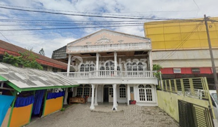 Two-story hotel on Jln. Hos Cokroaminoto, Enggal Village, Tanjung Karang Central, Bandar Lampung (Lampung)