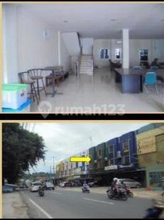 Three-story twin-door shop house on Jln. Cut Nyak Dien, Durian Payung, West Tanjung Karang. 2