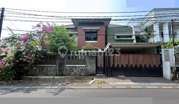 Two-story luxury house (mand) Block Marinir, North Marinir Street, Duren Sawit, East Jakarta (DKI Jakarta) Two-story luxury house (mand) Block Marinir, North Marinir Street, Duren Sawit, East Jakarta (DKI Jakarta)