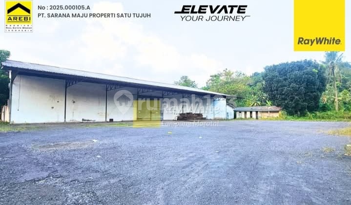 A large warehouse on the second lane of Soekarno-Hatta Road, Campang, Sukabumi District, Bandarlampung. A large warehouse on the second lane of Soekarno-Hatta Road, Campang, Sukabumi District, Bandarlampung.