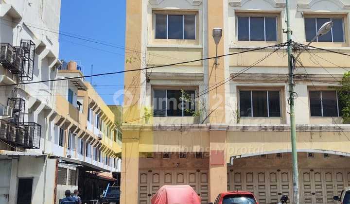 Dijual Ruko Premium 3 Pintu  2