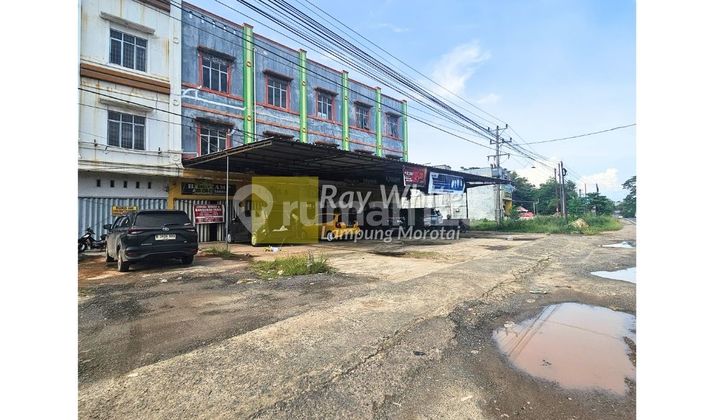 For Sale, 4-Door Shop House, Ready for Business 1