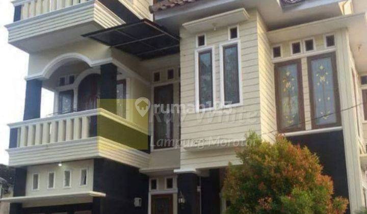 Miliki Rumah Dua Lantai hr 1