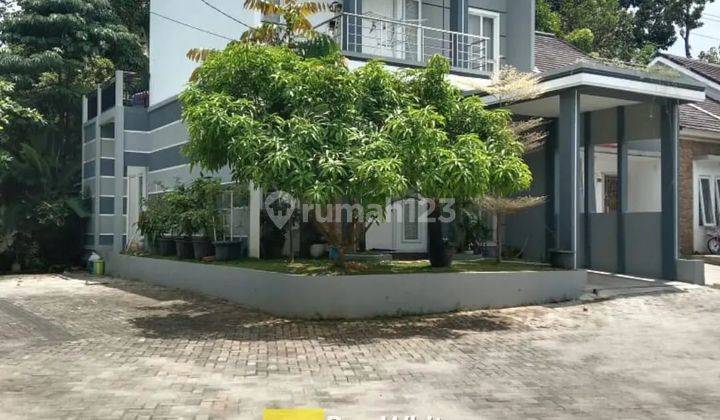 Rumah Dalam Perumahan Raflesh Residence