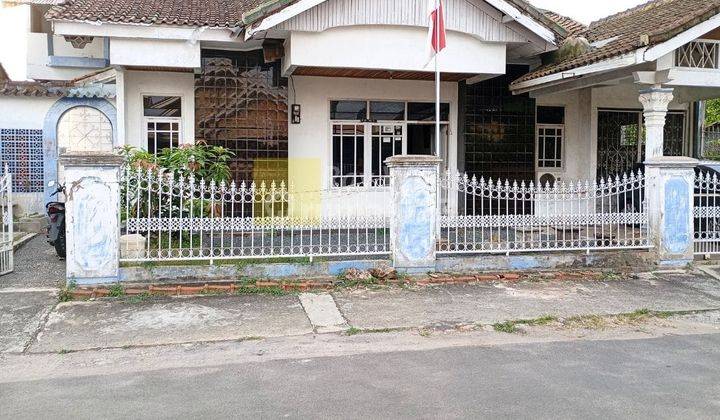 Rumah ada Paviliun st 1