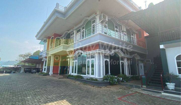 Rumah dan Tempat Usaha vr 1