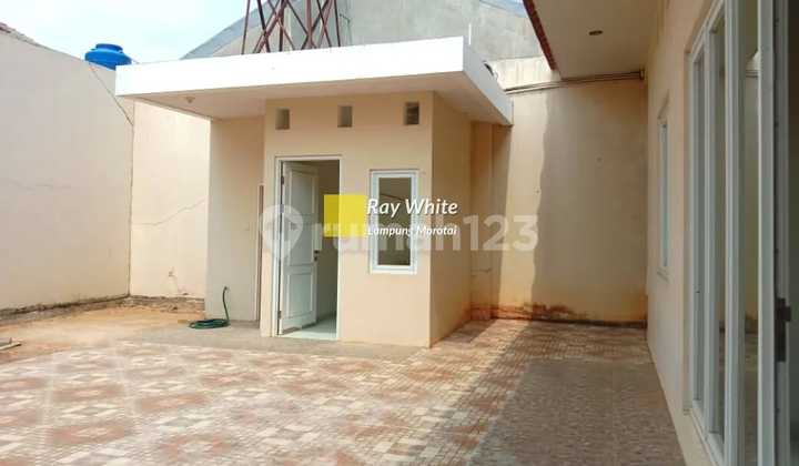 Dijual Rumah Dengan Ruangan Keluarga dan Dapur sangat luas 2