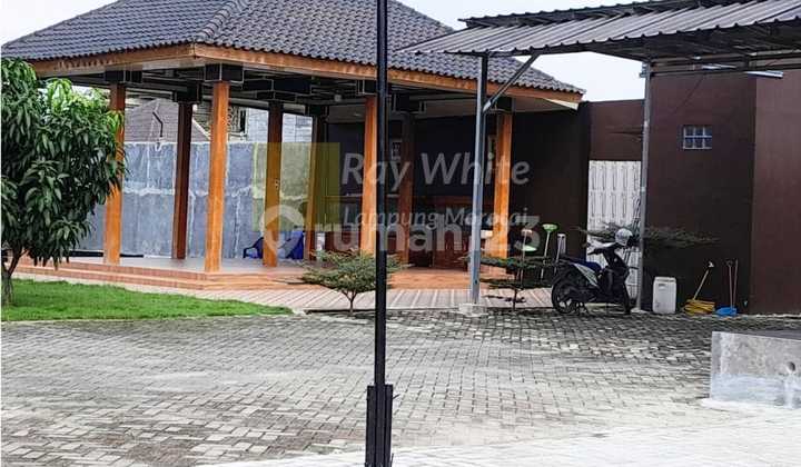 Dijual Rumah Kayu Berhalaman Sangat Luas in Dijual Rumah Kayu Berhalaman Sangat Luas in