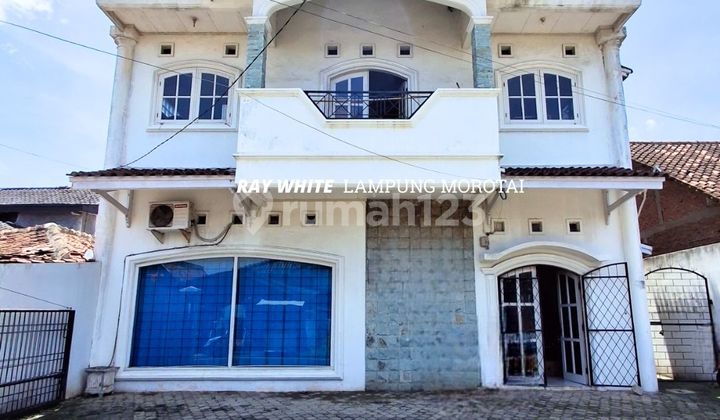 For Sale Two-Story Boutique House For Sale Two-Story Boutique House