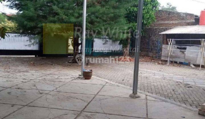 Dijual Rumah dengan Halaman Luas di Gunter sm 2