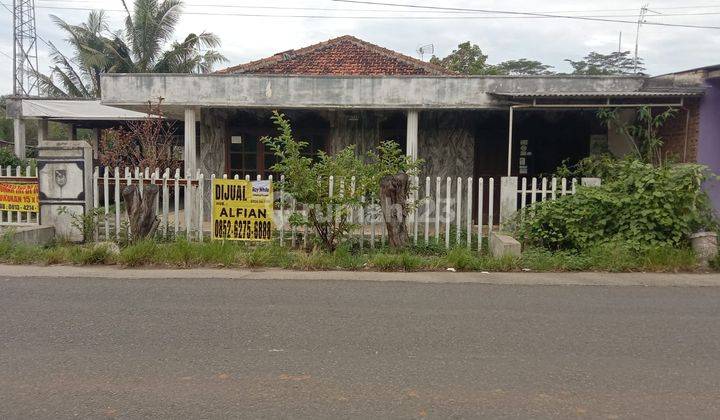 Dijual Rumah dan Tanah Pekarangan luas hampir Seribu 2