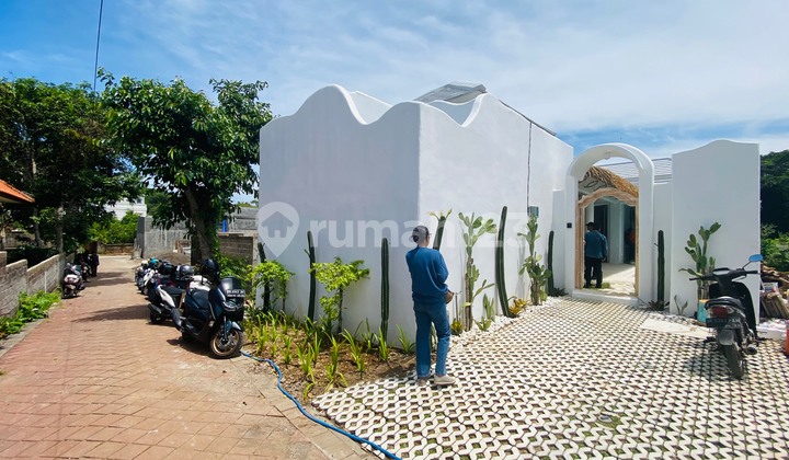 New Villa 3 BR Furnished Santorini Style Di Uluwatu Jimbaran Bali 1