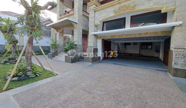 Rumah Mewah Terawat Full Furnished Di Renon Bali 1