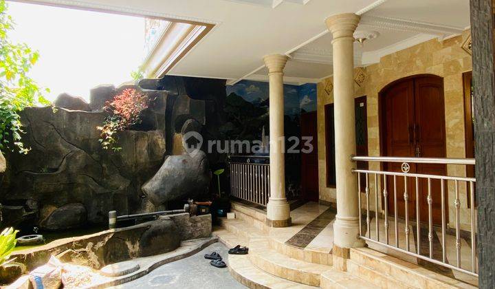  Rumah Bagus 2 Lantai Lokasi Strategis Di Kerobokan 1