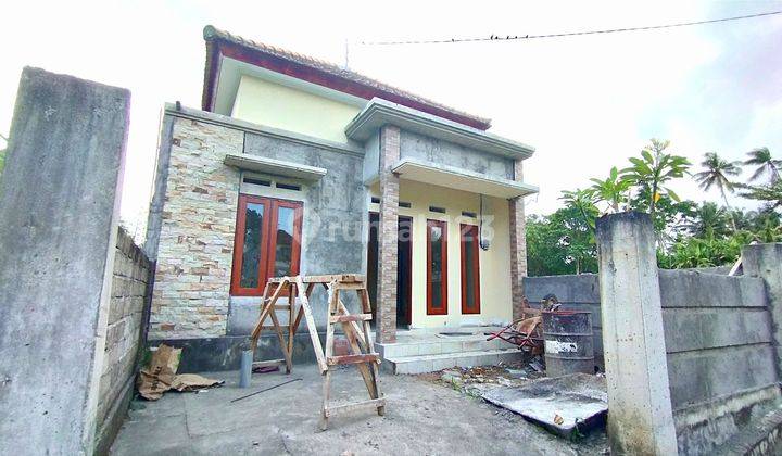 Millennial House in a Quiet Area in Tabanan City, Bali 1