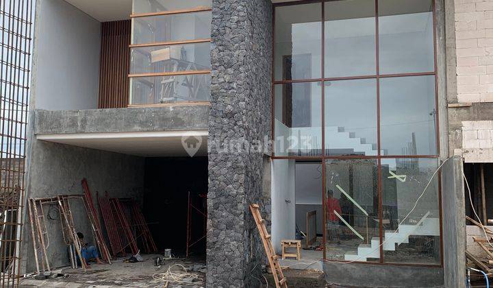 Villa Canggu Dekat Finns Beach Club dan Pantai Berawa