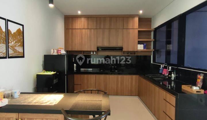 Villa Modern Jimbaran Kawasan Elite Nyaman One Gate System