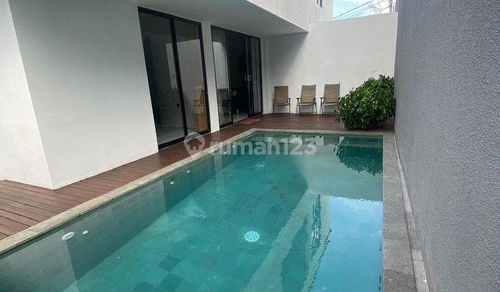 Villa Mewah Modern Minimalist Kerobokan View Sawah 2