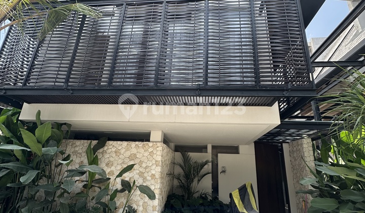 Villa Mewah Modern Tropis Canggu One Gate System