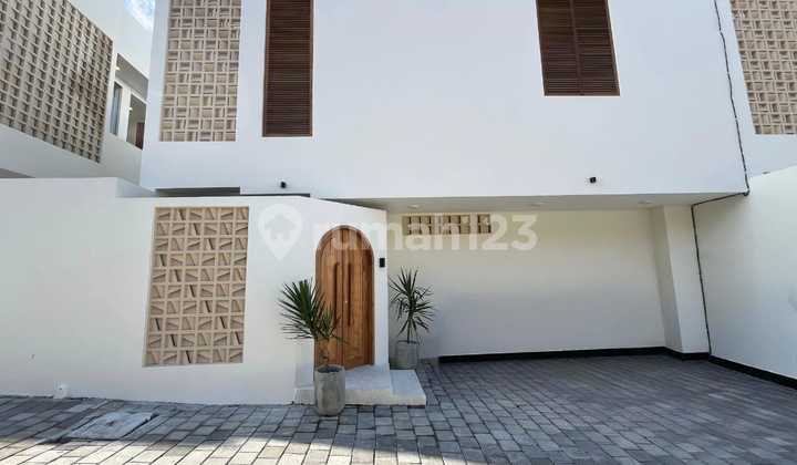 Brand New Villa in Canggu Ready to Occupy Within a Cluster