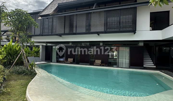 Luxury Villa in Canggu 5 Bedrooms Near Echo Beach Ready to Occupy