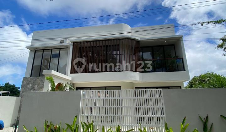 Villa Modern Tropis Jimbaran Dekat Pantai Melasti Villa Modern Tropis Jimbaran Dekat Pantai Melasti