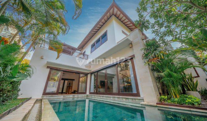 Villa Modern Tropis Canggu Dekat Pantai Berawa  Furnished 1