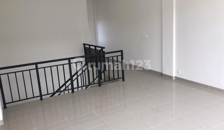 Wow Lokasi Strategis Banget Untuk Usaha di Summarecon, Gede Bage 7