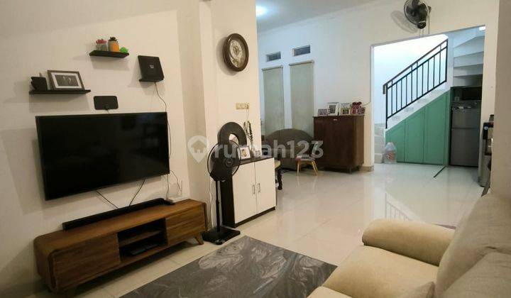 Di Jual Rumah Siap Huni.di Area Pos Pengumben Jakbar 2