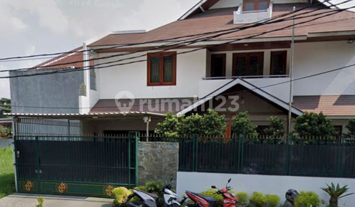 Di.jual.rumah 2 Lamtai.siap Huni. Di.taman Villa Meruya Jakbar.