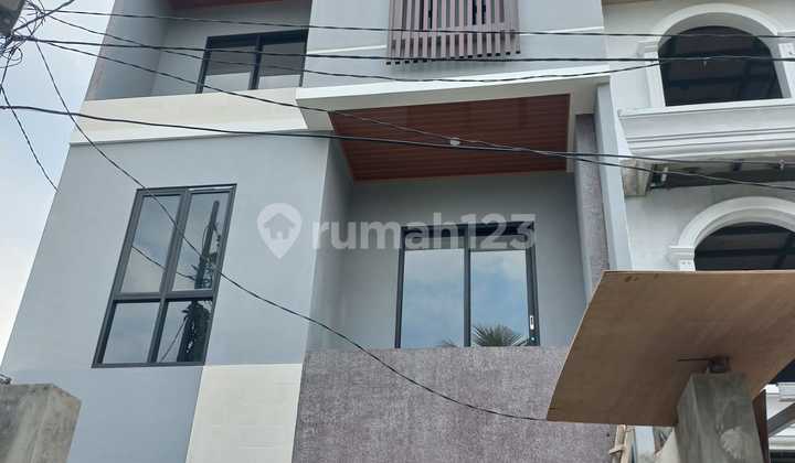 Di.jual Rumah Megah Di Kompleks Jasa Raharja Kec.grogol Jaksel 2