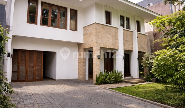 Di.jual Rumah Siap Huni Dikomplek Kerinci Dkt Pakubuwono.dn.senayan