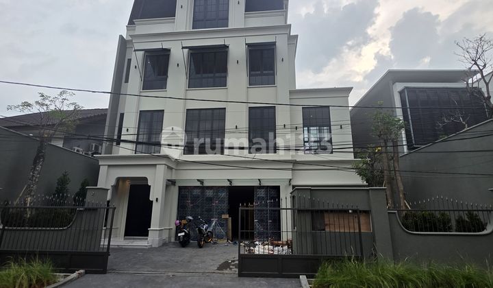 Di.jual.rumah Baru 4 Lantai.dkt Senopati.keb.baru.jaksel