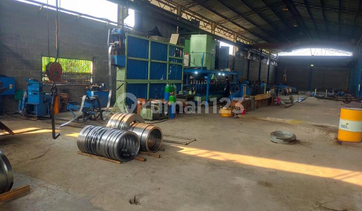 For Sale: Factory (Currently Operating) in Kemeranggen, Taman Baru Village, Taktakan District, Serang, Banten. For Sale: Factory (Currently Operating) in Kemeranggen, Taman Baru Village, Taktakan District, Serang, Banten.