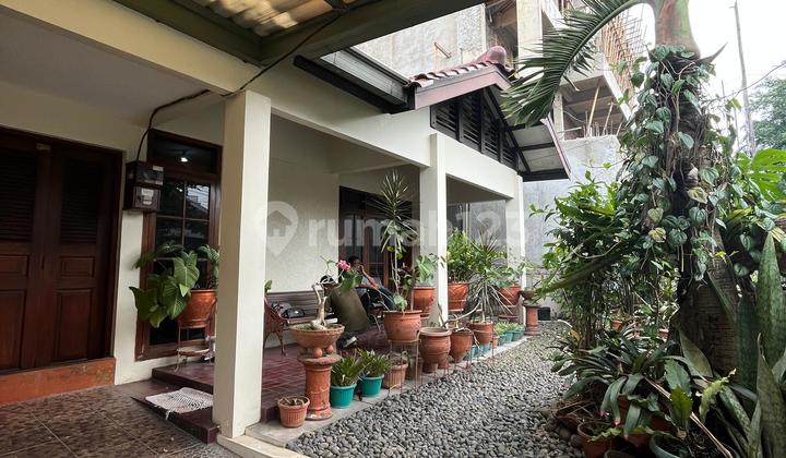 Di.jual.rumah Harga Njop. Area.gedung Hijau Pondok.indah Jaksel