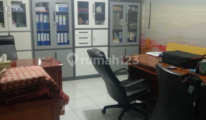 ******** Riko 4 Lantai Jln.dewi ********