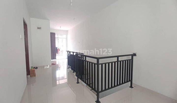 Dijual Rumah 2 lantai hadap timur di penuin 15