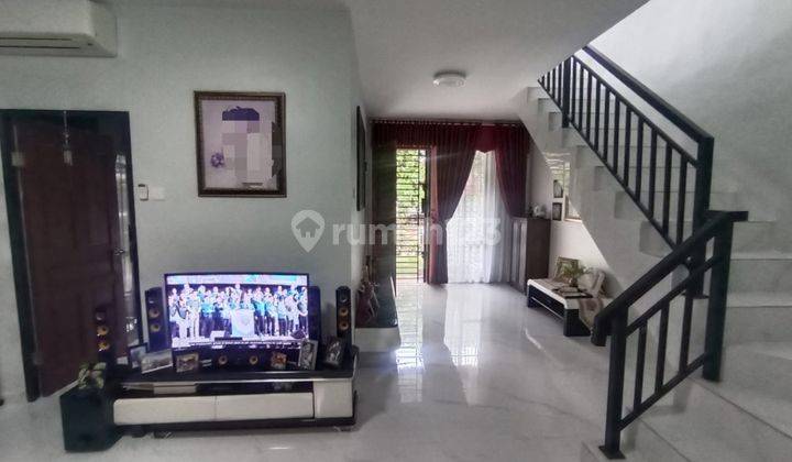 Dijual Murah Rumah 2 Lantai Hadap Timur Full Renovasi Di Beverly 2