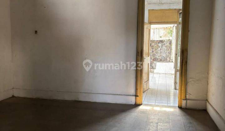 Rumah 2 Lantai Bagus Unfurnished SHM di Gatot Subroto, Bandung 2