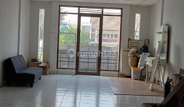 Disewakan Ruko Lantai 2 Dan Lantai 3 di Mainroad Mekarwangi 1