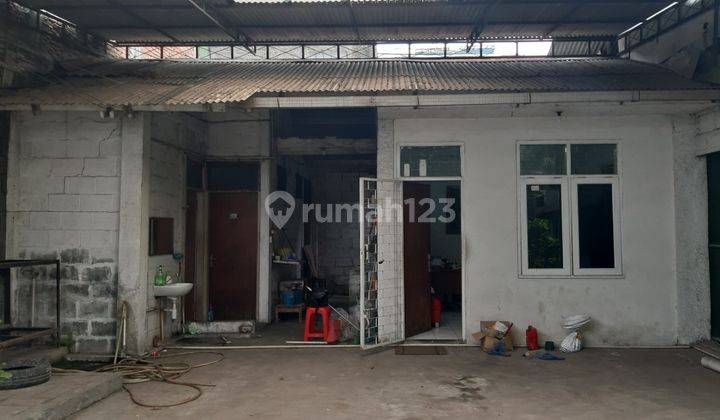 Dijual Gudang Lokasi Strategis di Daerah Sadang 2