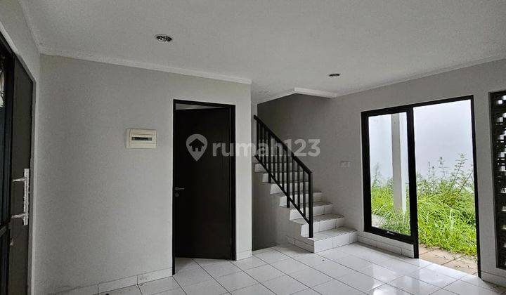 Rumah 2 Lantai Bagus SHM di Summarecon Bandung, Bandung 1