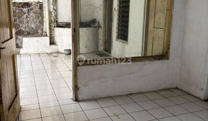 Rumah 2 Lantai Bagus Unfurnished SHM di Gatot Subroto, Bandung 1