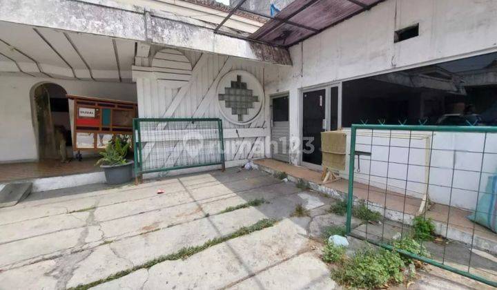 Rumah Bagus Unfurnished SHM di Jalan Sunda, Sumurbandung, Bandung 2