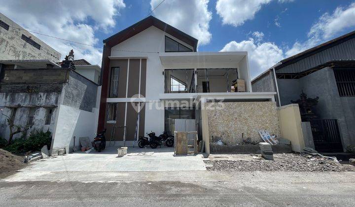 Rumah Mewah Di Kerobokan Dekat Ke Canggu 1