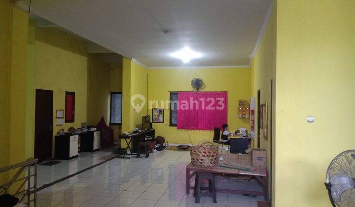 RUKO BERDERET 3 DAN 2 LANTAI DI LOKASI PREMIUM BY PASS SOEKARNO TABANAN 2